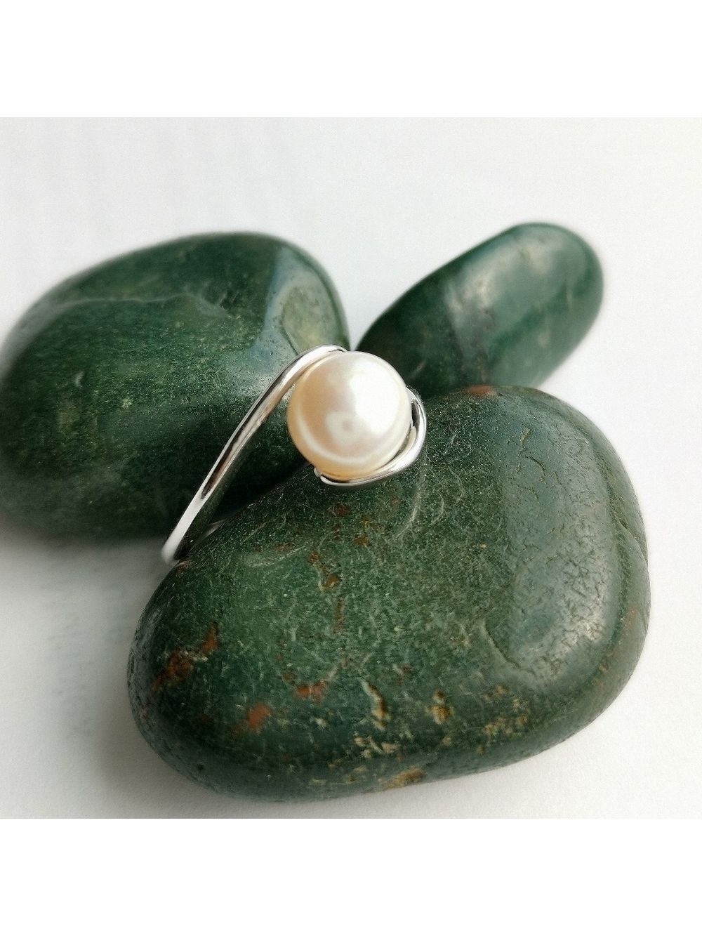 NEW Sterling Silver White cultured freshwater pearl ring size 7